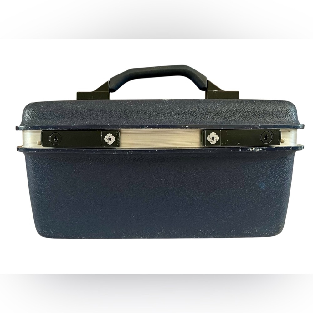 Vintage Navy Blue Samsonite Hard Carry On Makeup Case
